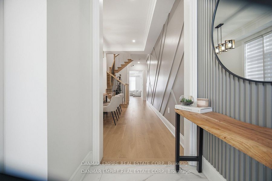 14 Woodgate Pines Drive