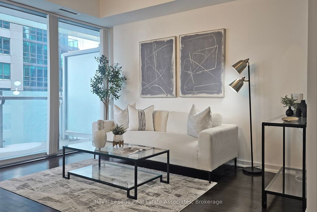 Photo of 12 York Street #1705, Toronto, ON M5J 0A9 (MLS # C12779566)