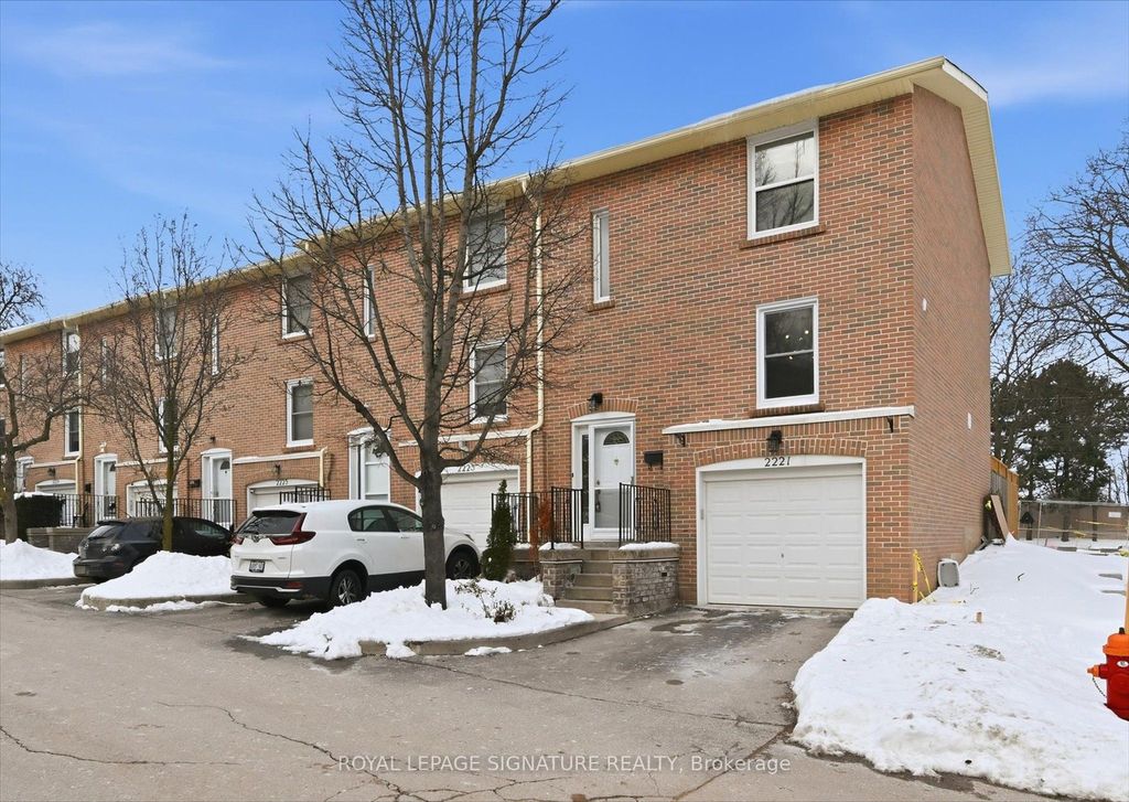 Photo of 2221 Mountain Grove Avenue, Burlington, ON L7P 2H8 (MLS # W12725736)