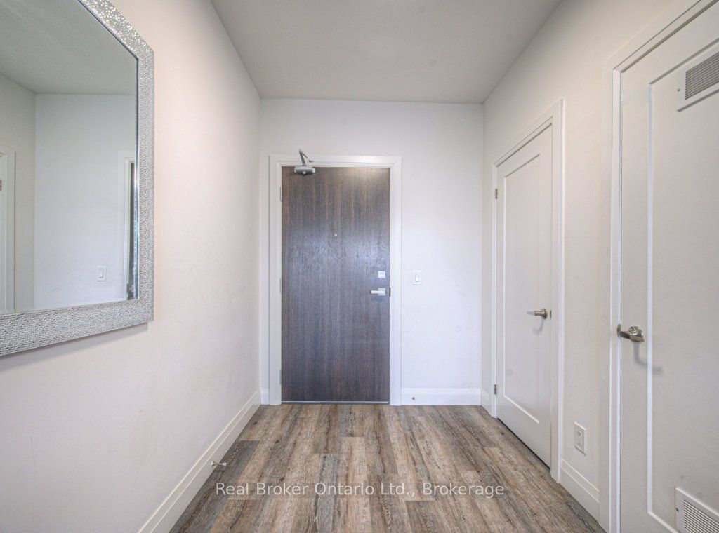 Photo of 500 Brock Avenue #705, Burlington, ON L7S 0A5 (MLS # W12767660)