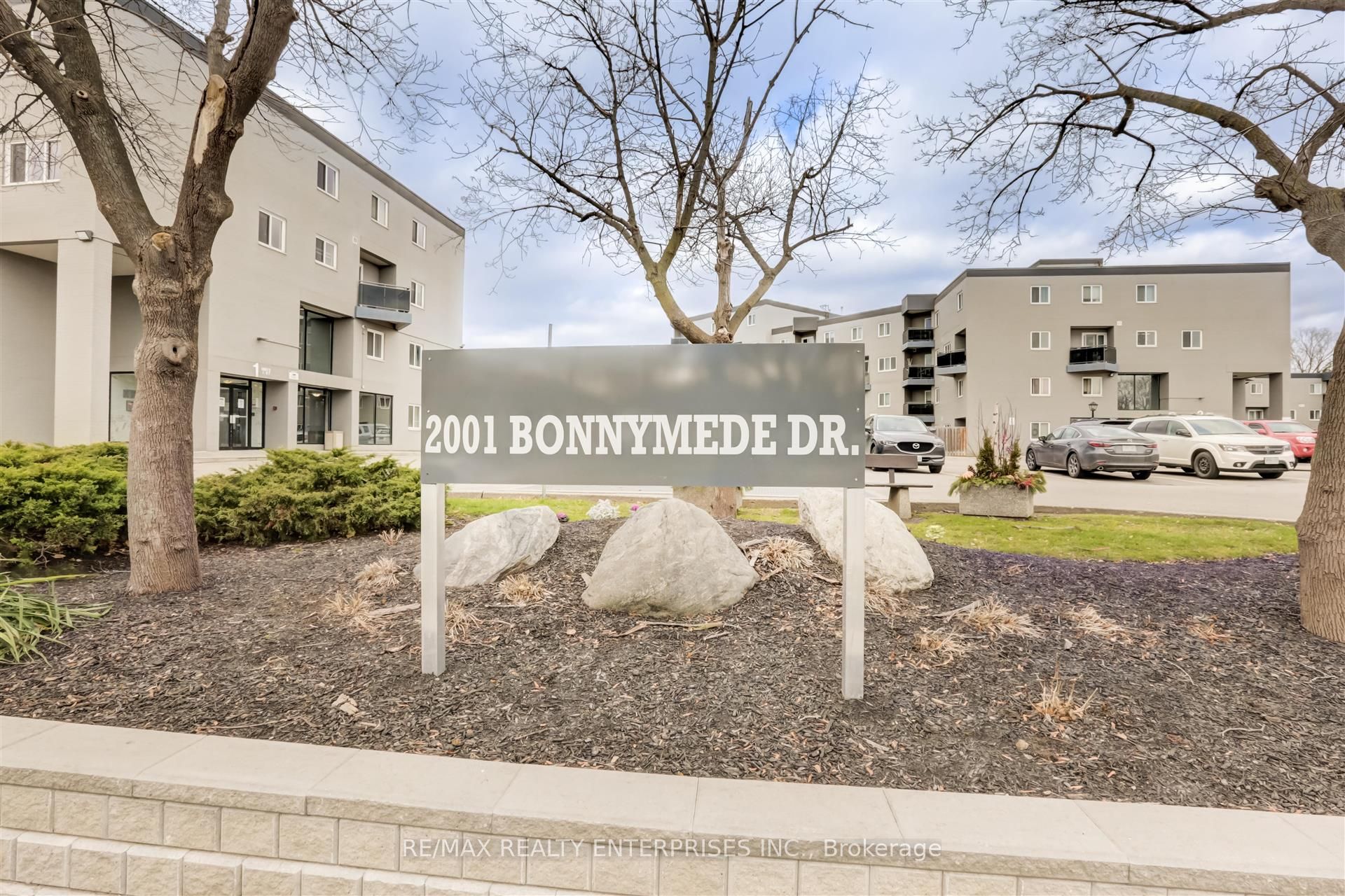 2001 Bonnymede Drive 110