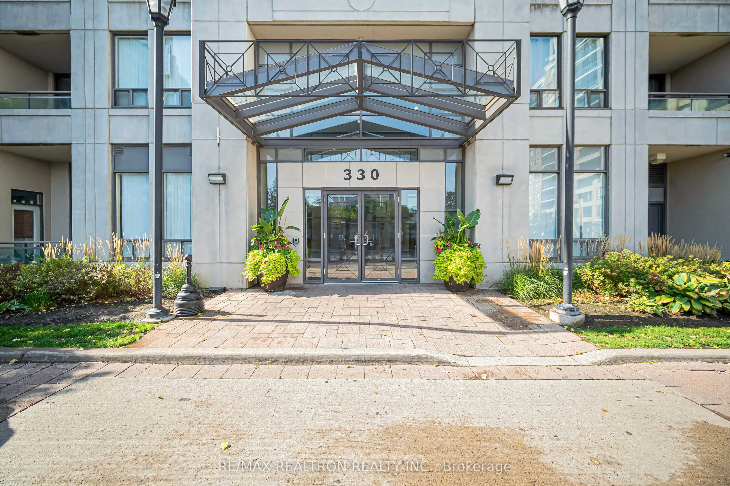 330 Red Maple Road 601