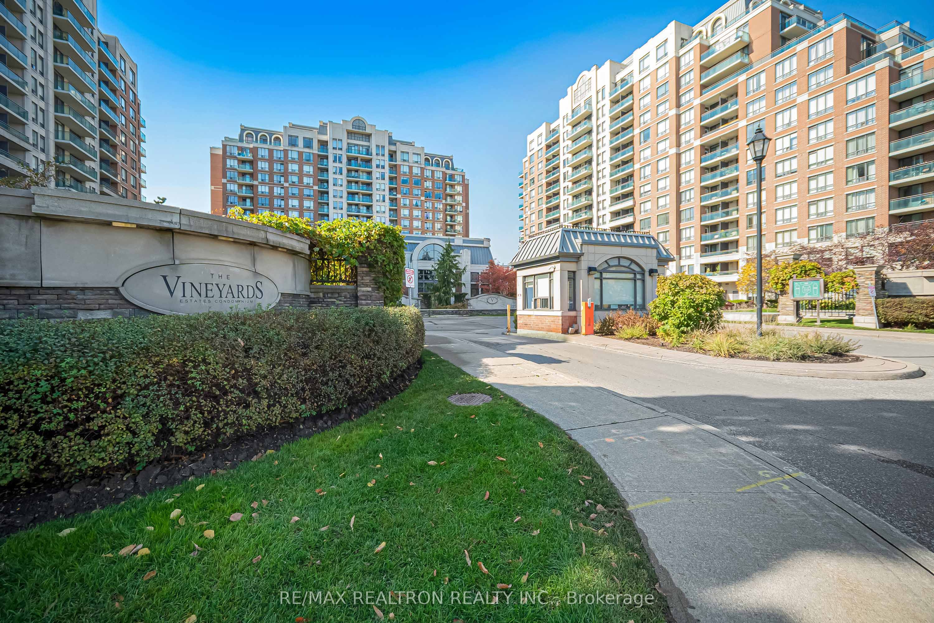 330 Red Maple Road 601