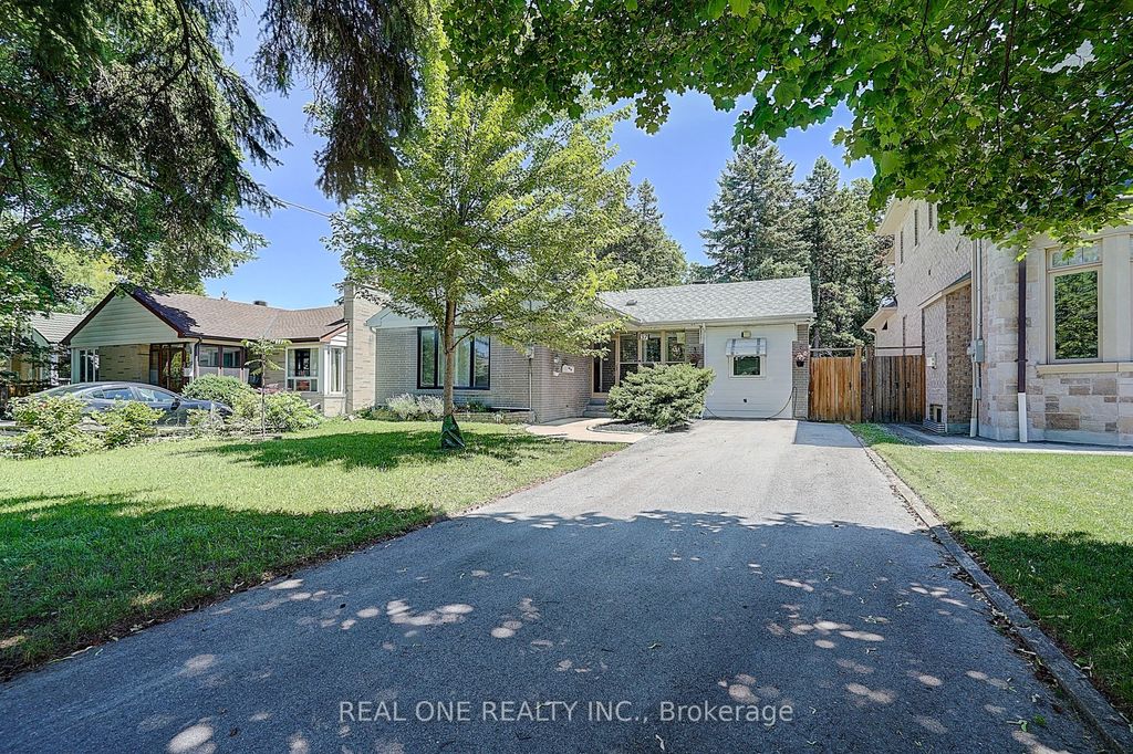 Photo of 37 Lauralynn Crescent, Toronto, ON M1S 2H3 (MLS # E13490624)
