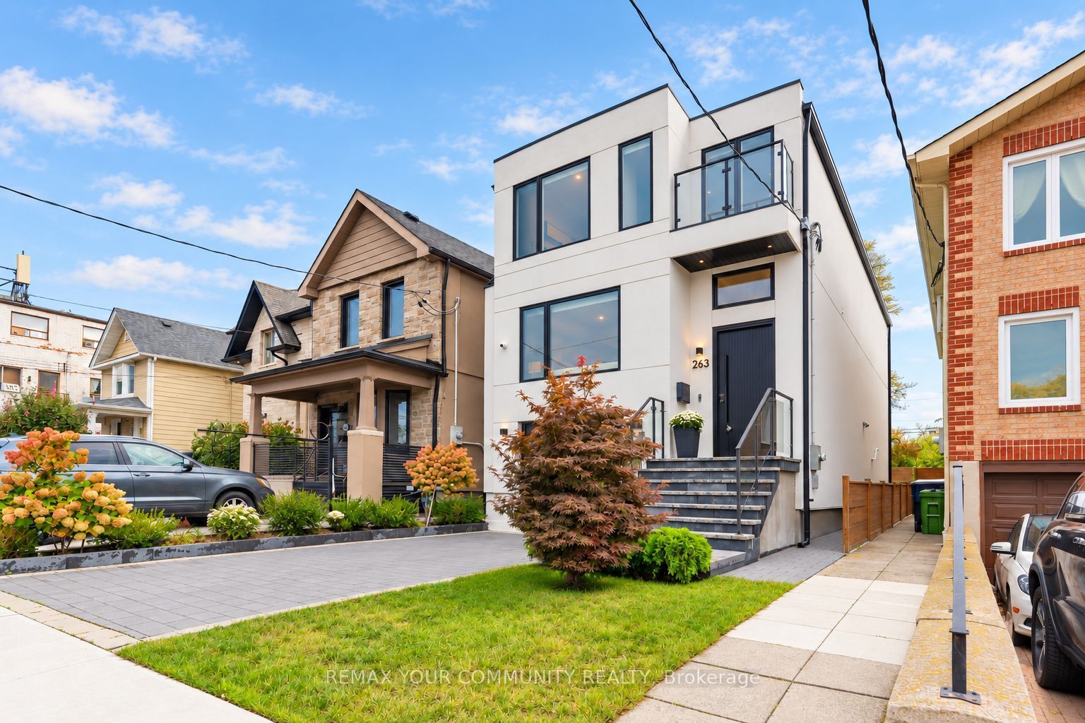 263 Linsmore Crescent