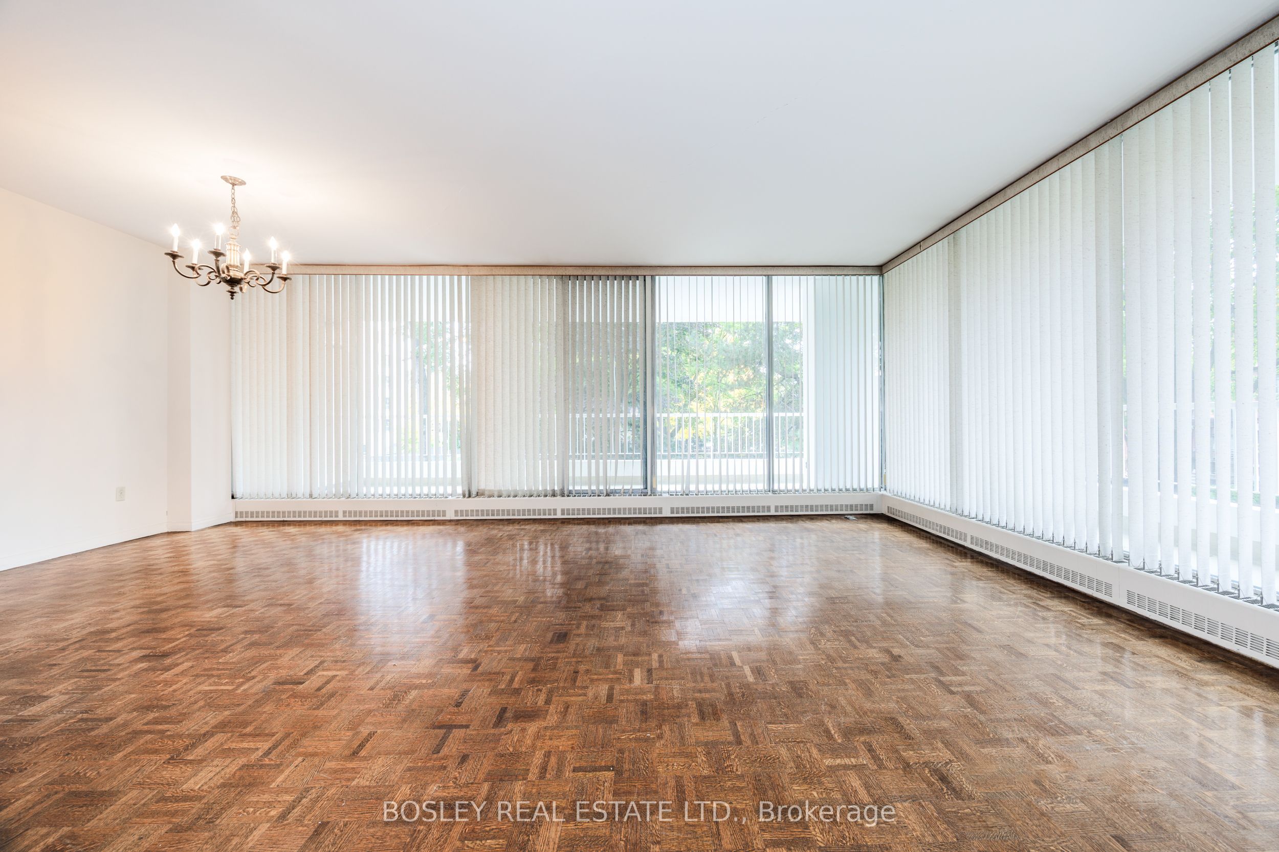 190 St George Street 201