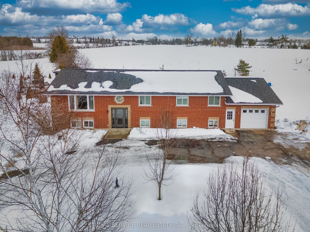 Photo of 323 Cadigan Road, Selwyn, ON K9J 6X2 (MLS # X12857648)