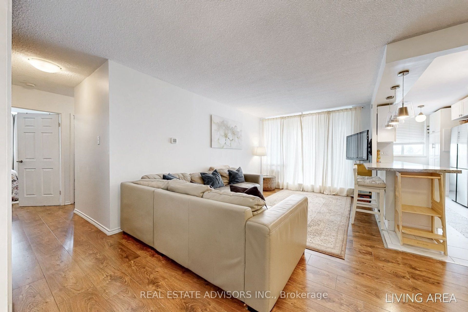 1625 Bloor Street 524