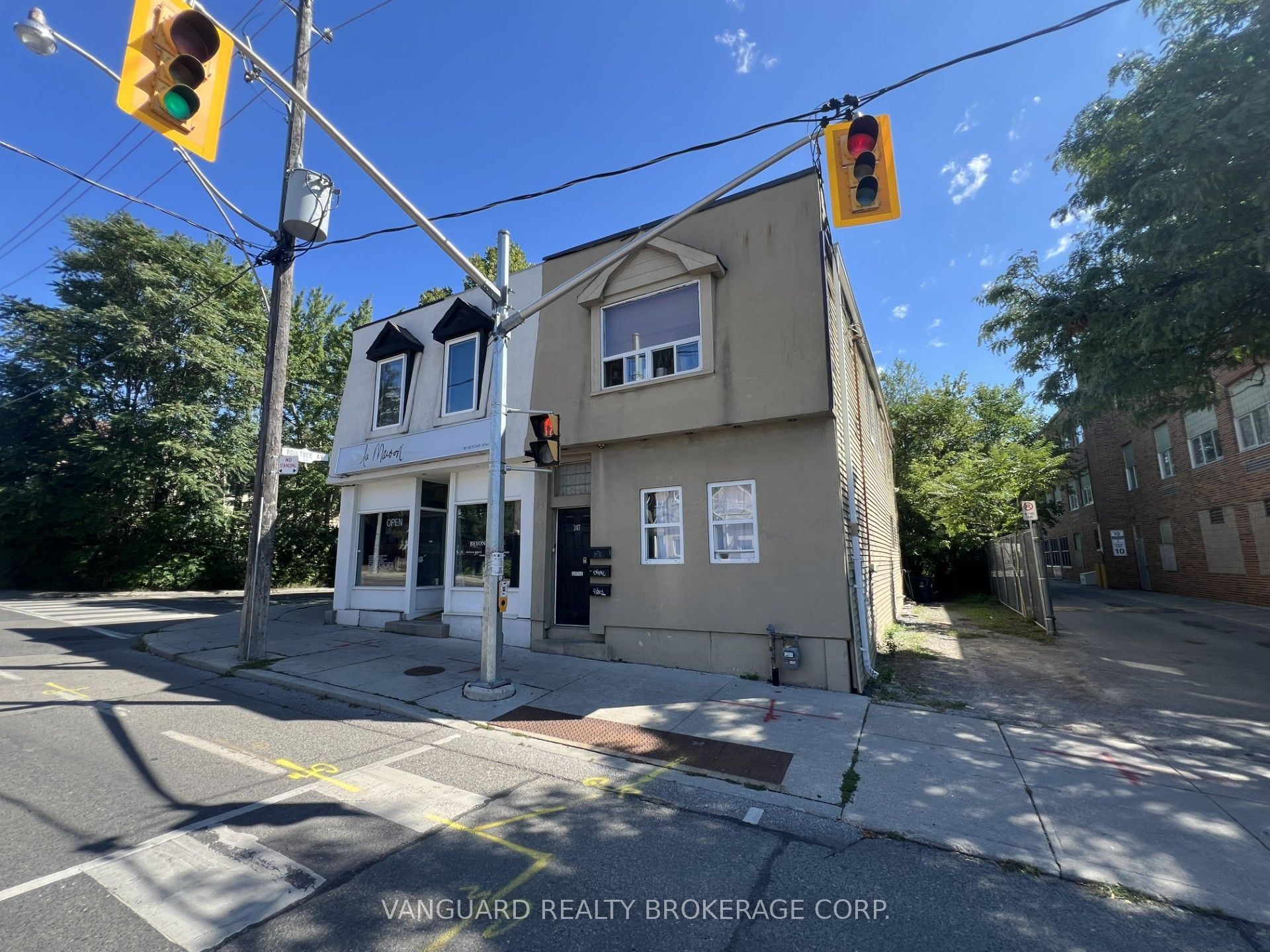 347 & 349 Jones Avenue