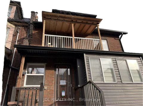 5 Sorauren Avenue 5 Toronto ON M6R 2C6