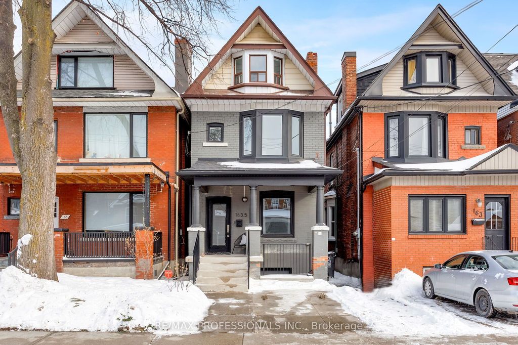 Photo of 163 1/2 Campbell Avenue, Toronto, ON M6P 3V3 (MLS # W12732810)