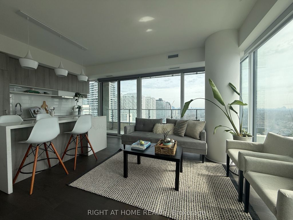 Photo of 5 Soudan Avenue #2004, Toronto, ON M4S 0B1 (MLS # C13013916)