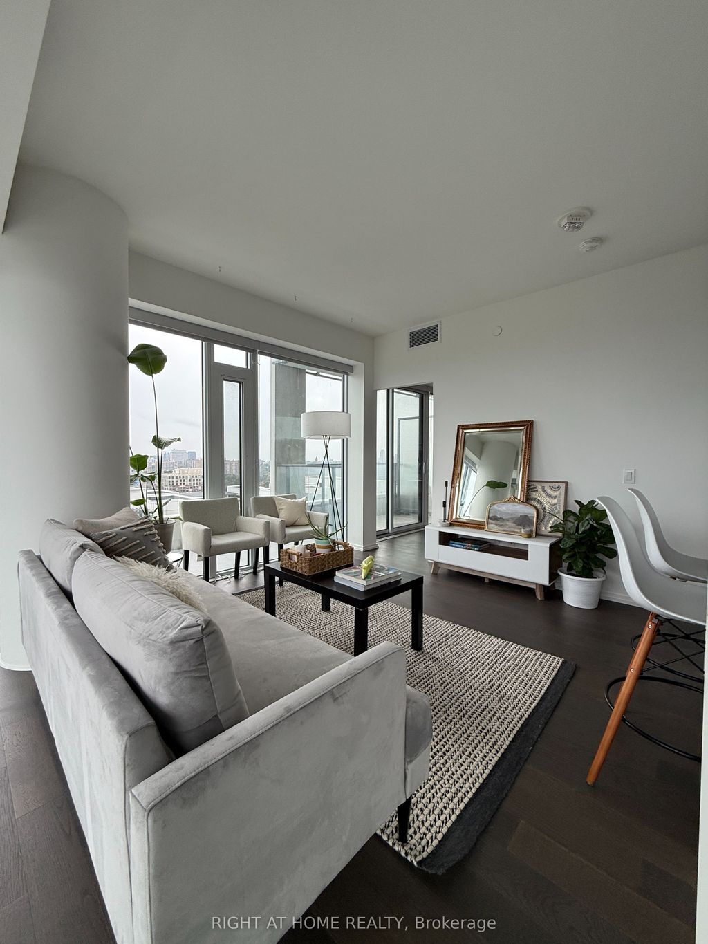 Photo of 5 Soudan Avenue #2004, Toronto, ON M4S 0B1 (MLS # C13013916)