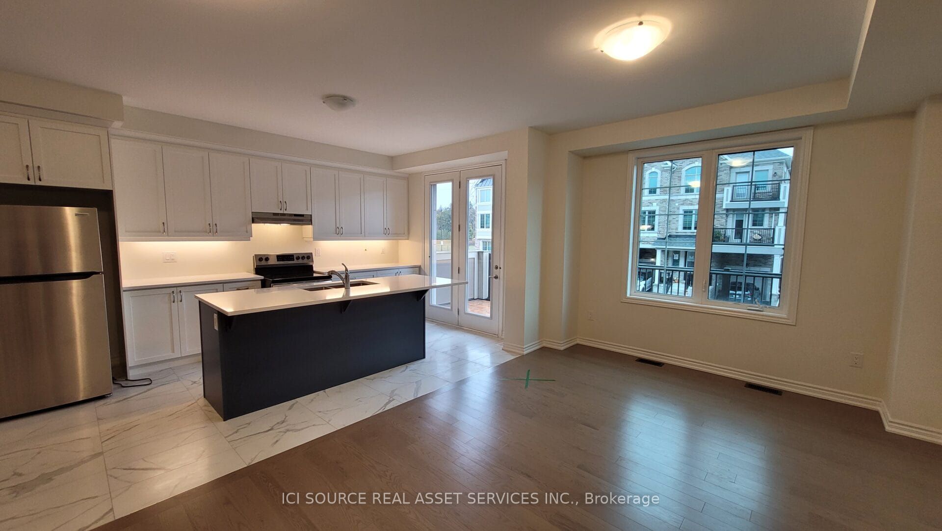 31 Thomas Frisby Jr Crescent