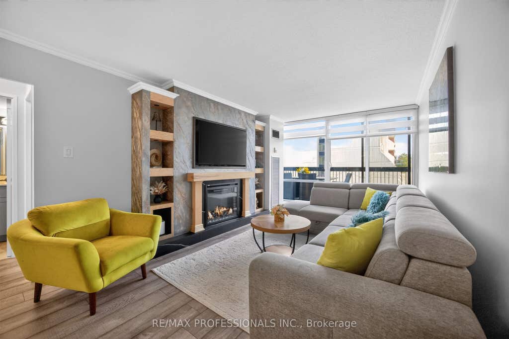 Photo of 366 The East Mall N/A #209, Toronto, ON M9B 6C4 (MLS # W13417758)
