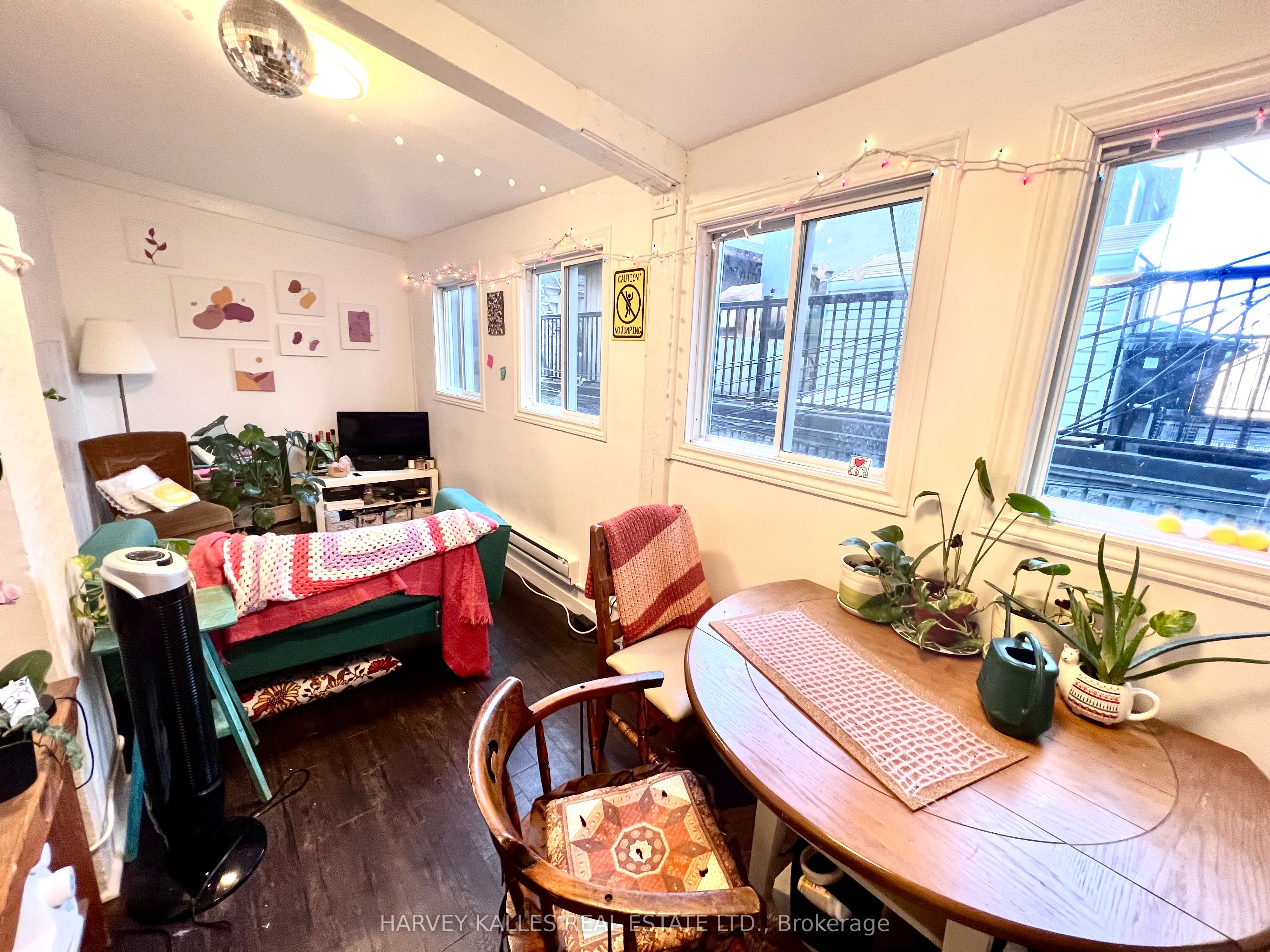 791 Bathurst Street 2nd floor