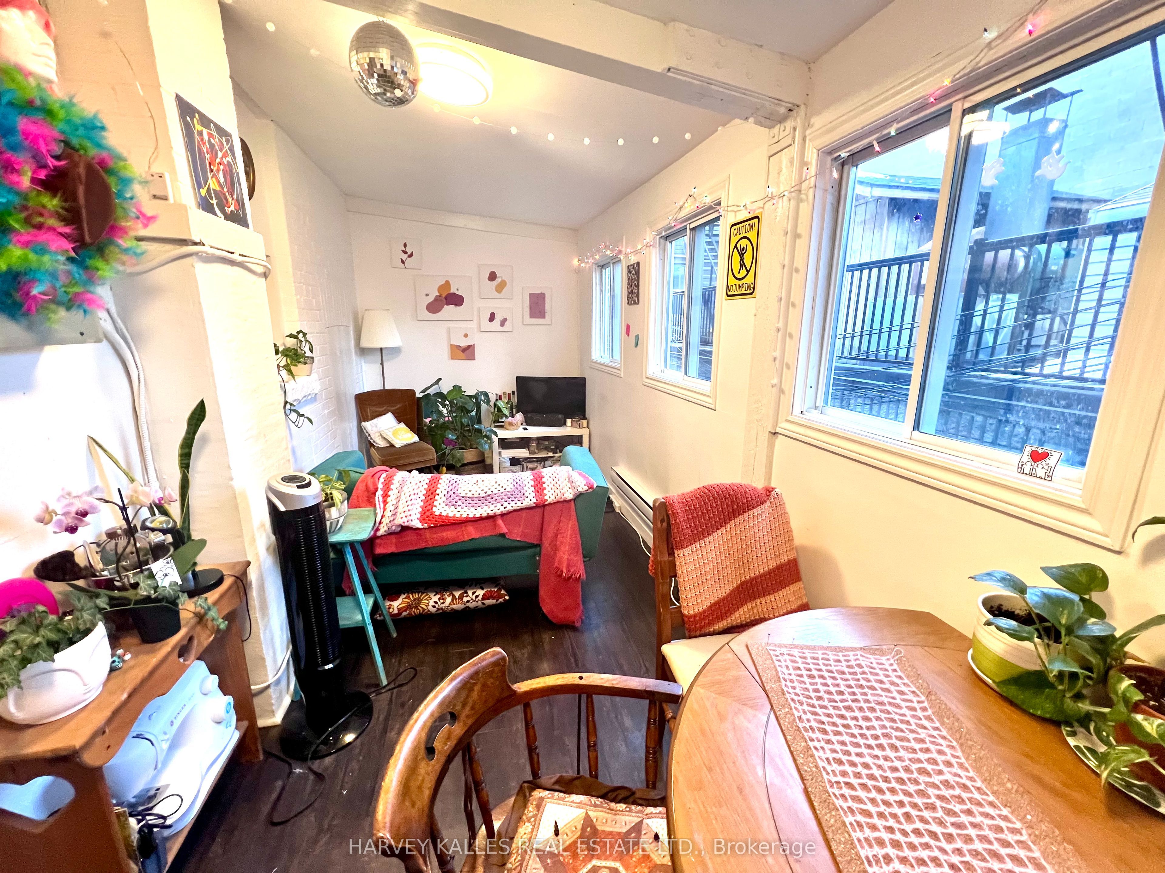 791 Bathurst Street 2nd floor