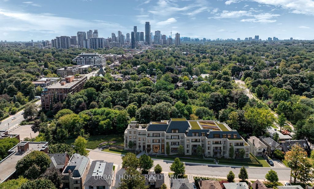 Photo of 33 Chatsworth Drive #305, Toronto, ON M4R 1R6 (MLS # C12683018)