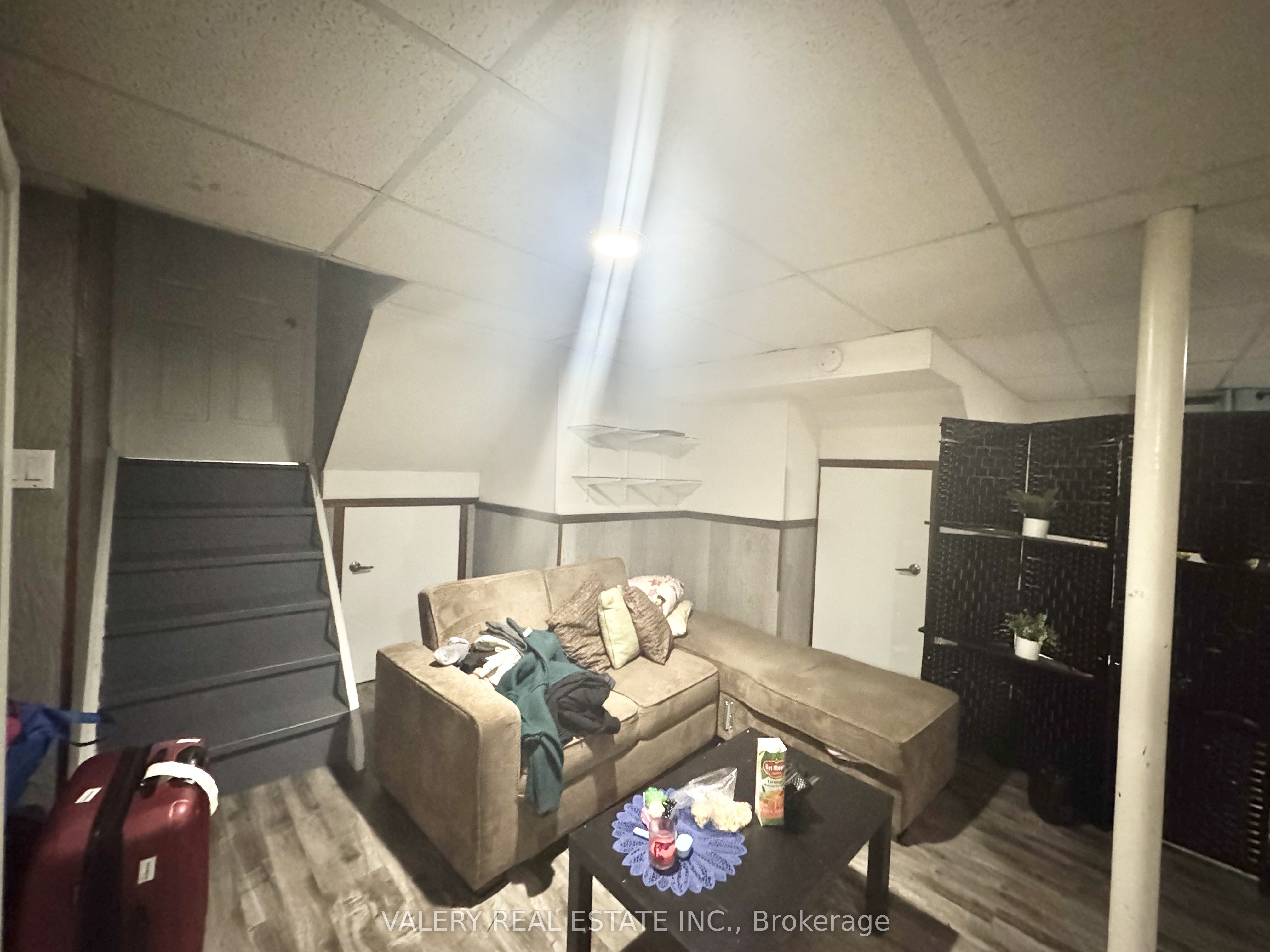 25 Sutter Avenue Lower