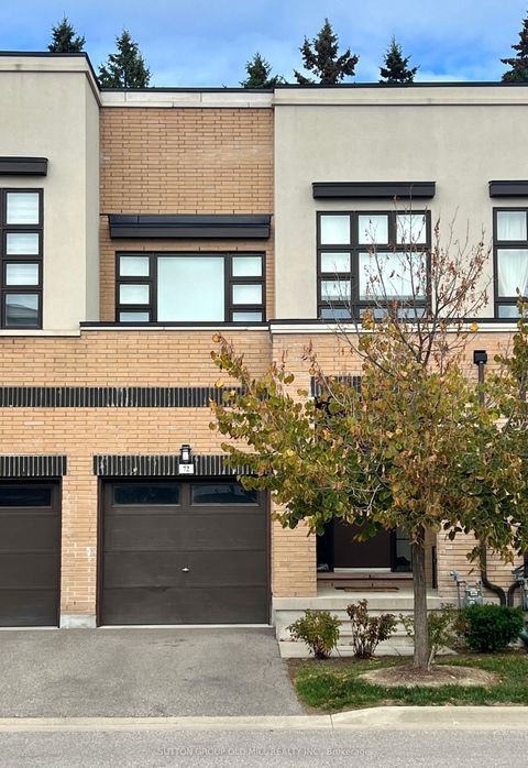 72 Causland Lane Richmond Hill ON L4S 0G5