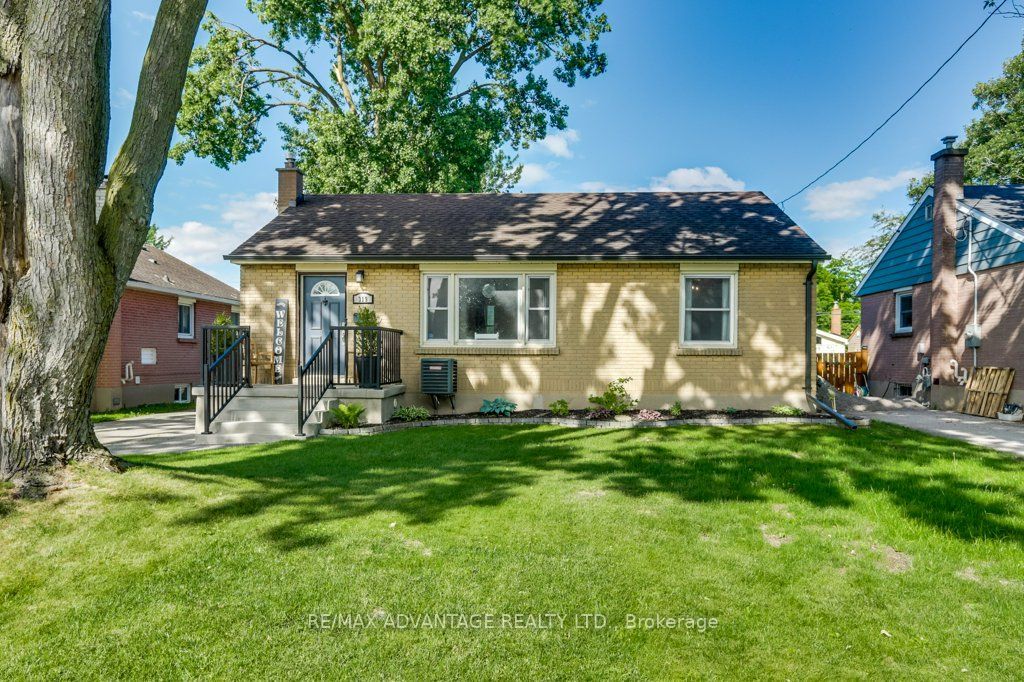 Photo of 319 Manitoba Street, London East, ON N5W 4W2 (MLS # X13471478)