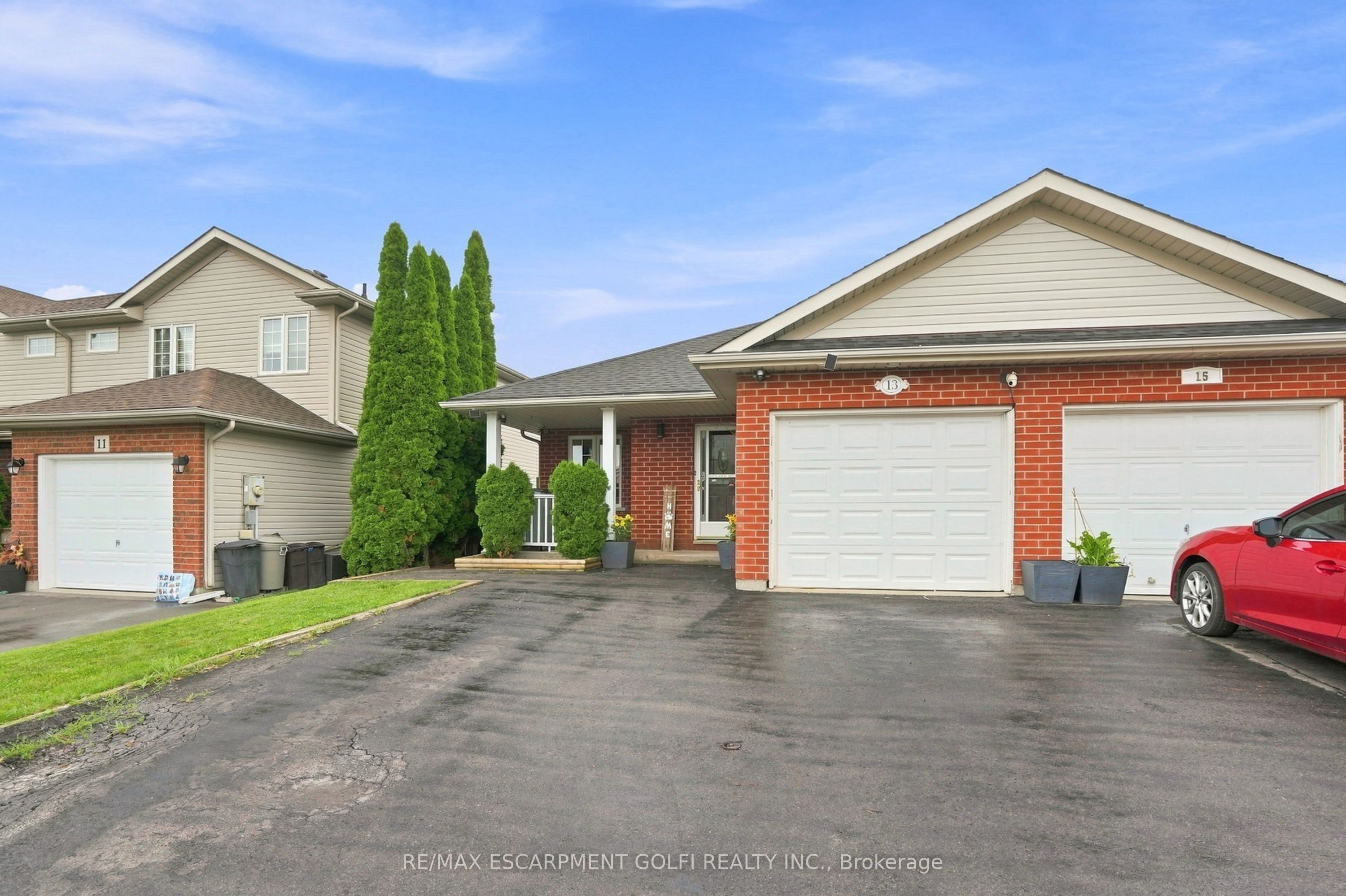 13 Golden Acres Drive