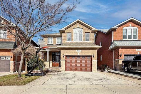 2457 Hilda Drive Oakville ON L6H 7N5