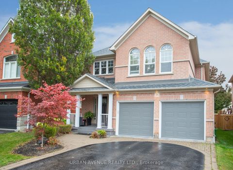 Photo of 25 Darren Avenue, Whitby, ON L1R 3C1 (MLS # E12471228)