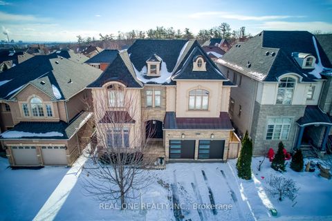 1384 Pinery Crescent Oakville ON L6H 7J7