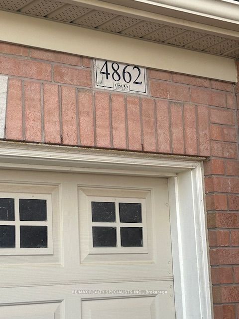 4862 Thomas Alton Boulevard