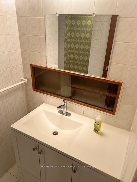 1216 Shamir Crescent Lower Level