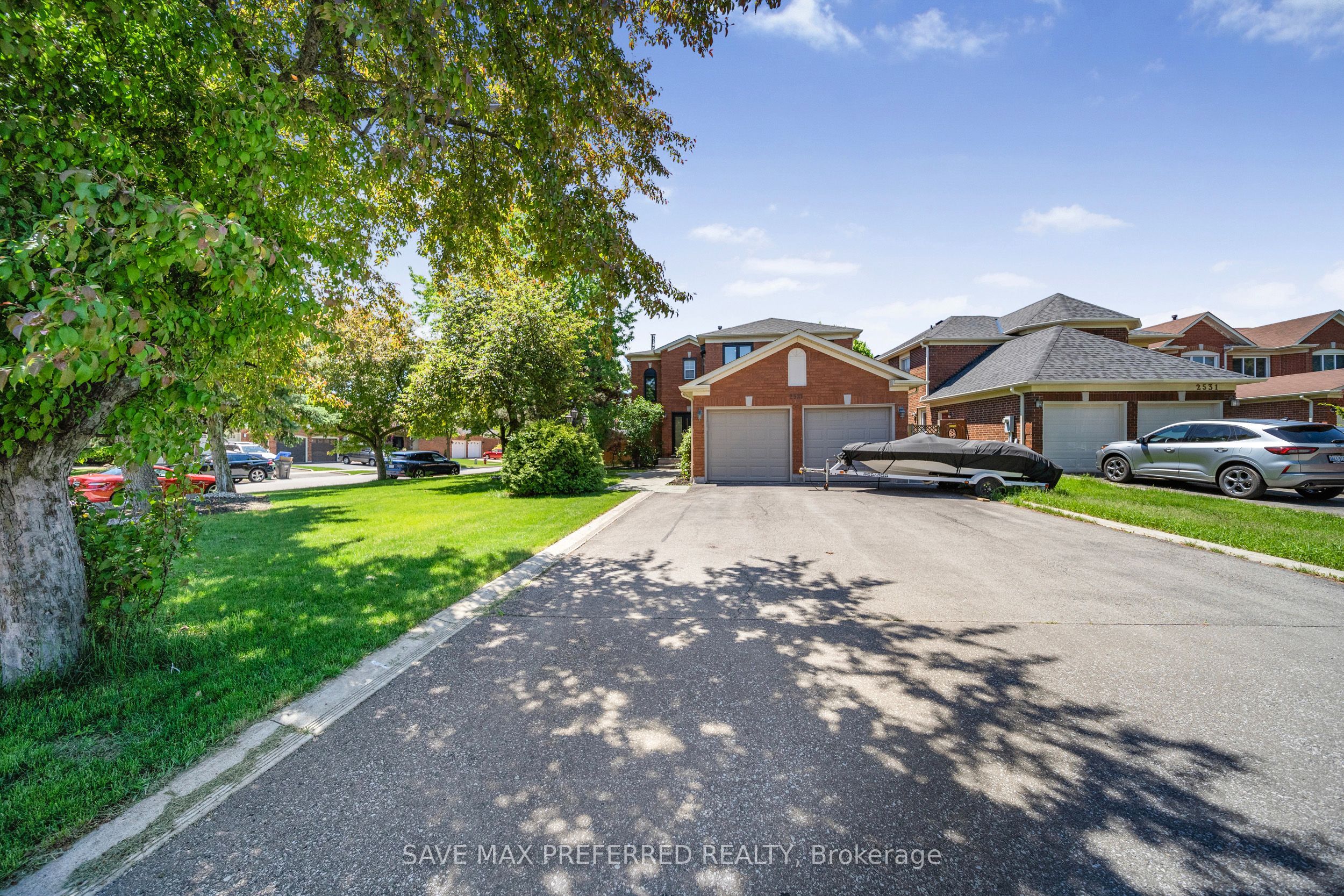 2537 Ambercroft Trail