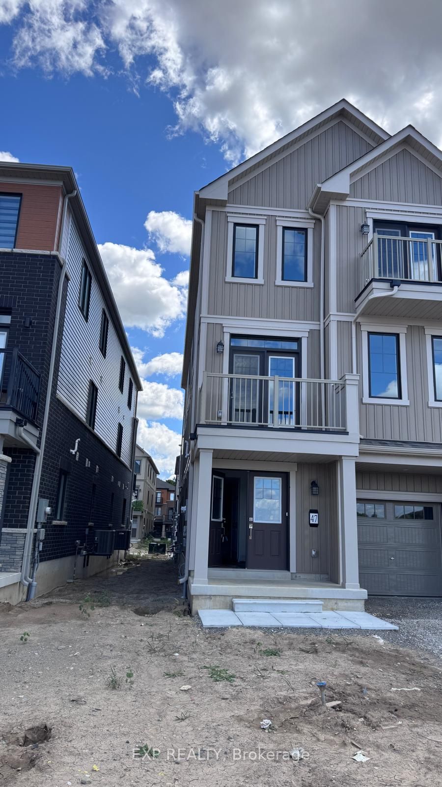 47 Stanley Ave Crescent