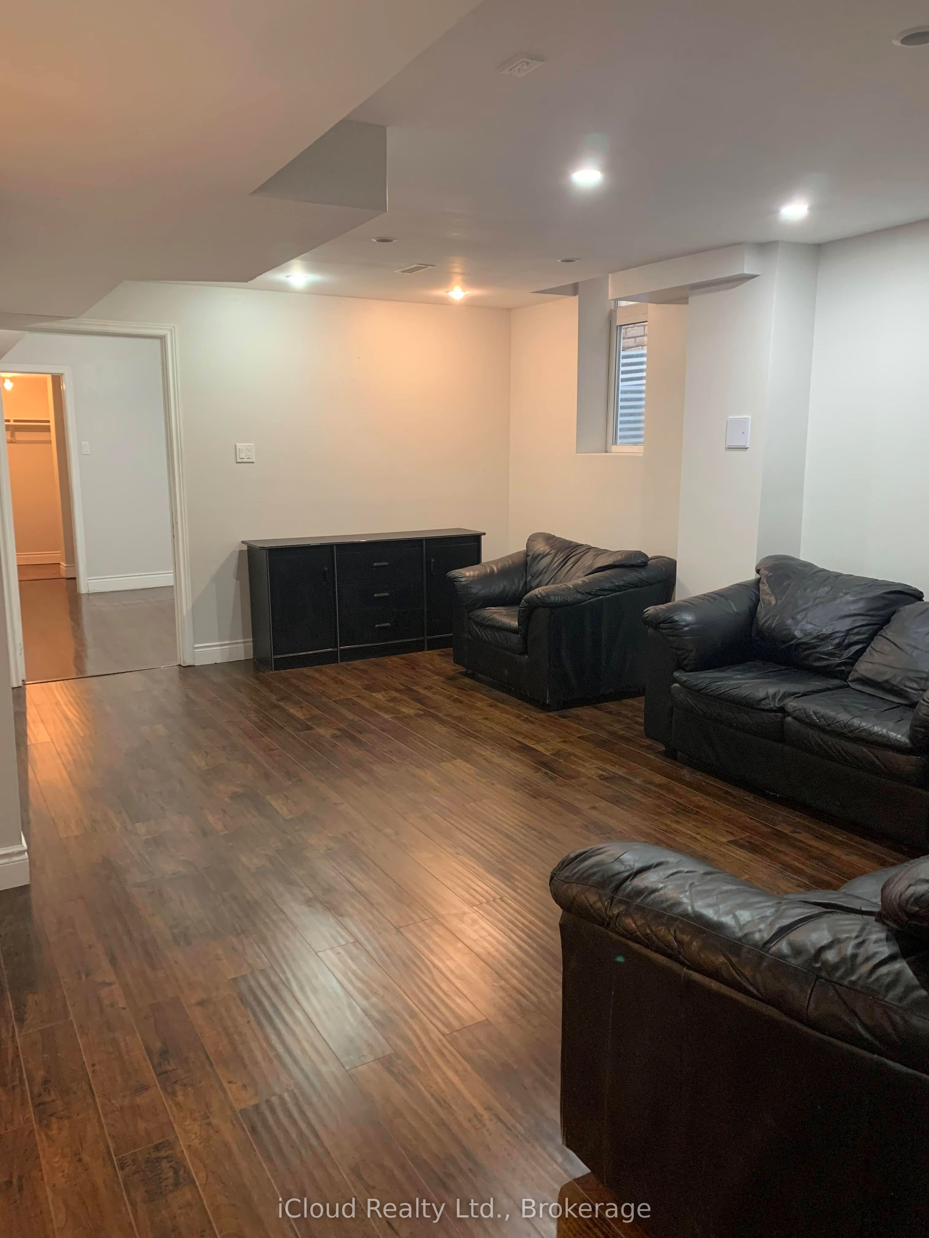 564 Fernforest Drive