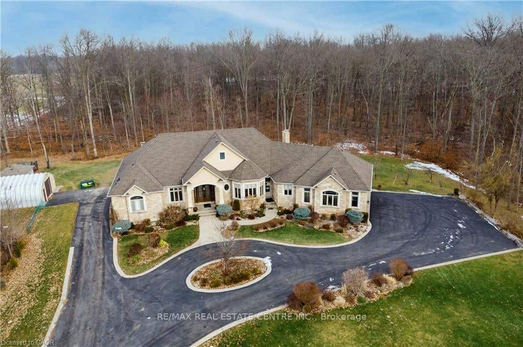 Photo of 340 Golf Club Road, Hamilton, ON L0R 1P0 (MLS # X13654962)