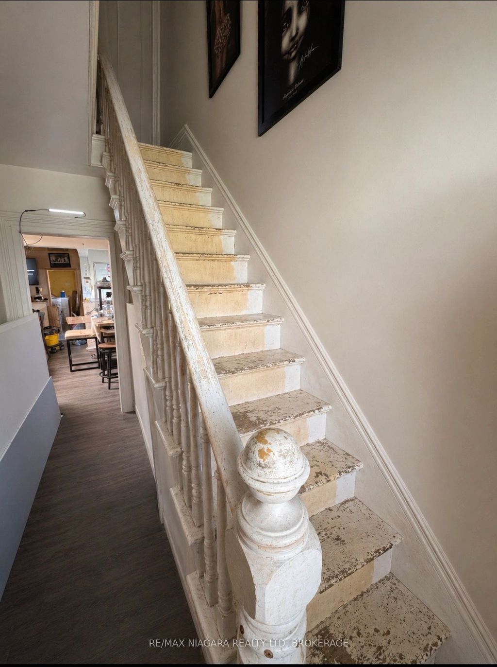 Photo of 28 Regent Street, Thorold, ON L2V 1T3 (MLS # X13055906)