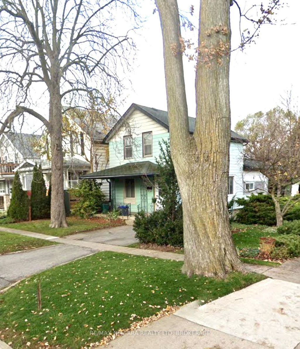 Photo of 28 Regent Street, Thorold, ON L2V 1T3 (MLS # X13055906)