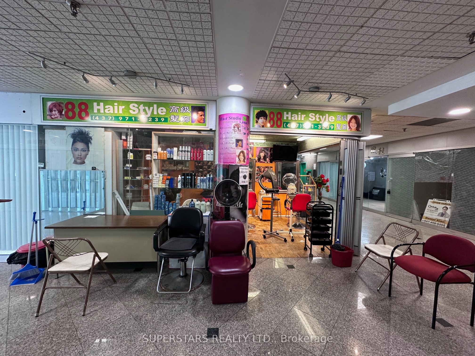 222 Spadina Avenue 245