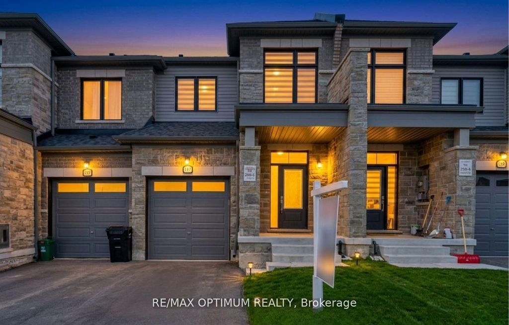 Photo of 137 Fenchurch Manor, Barrie, ON L9J 0B7 (MLS # S13045764)