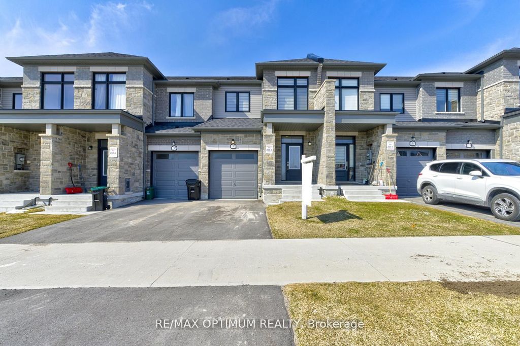 Photo of 137 Fenchurch Manor, Barrie, ON L9J 0B7 (MLS # S13045764)