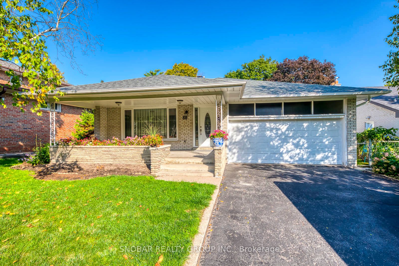 88 Waterford Drive (Main)