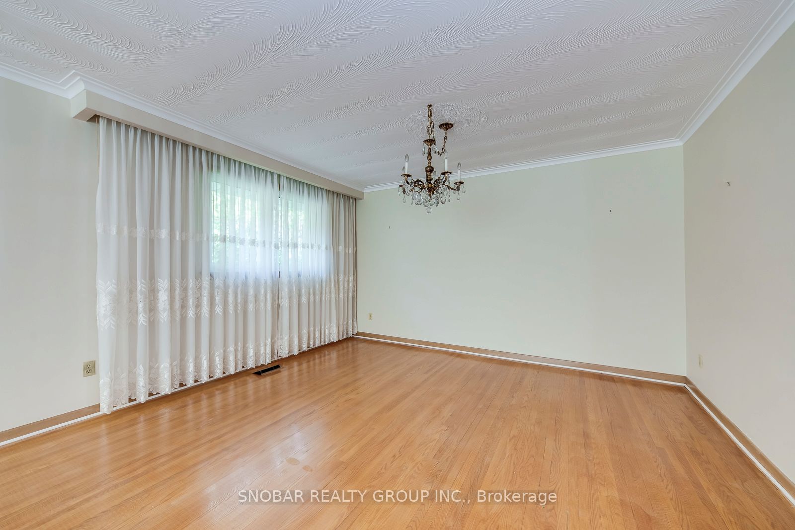 88 Waterford Drive (Main)