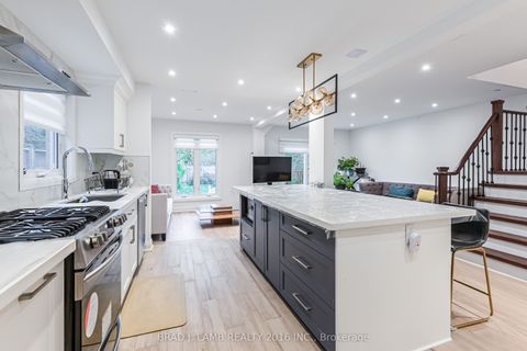 54 Campbell Avenue BED 1 Vaughan ON L4J 4Y7