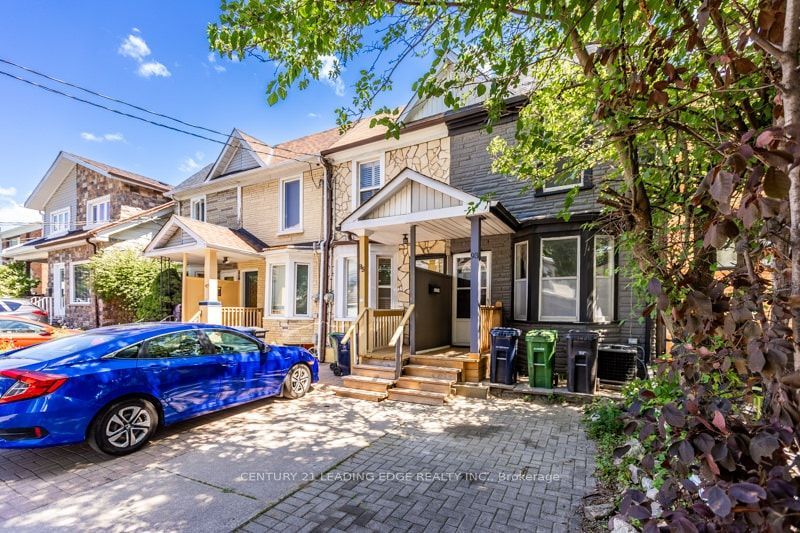93 Muriel Avenue N