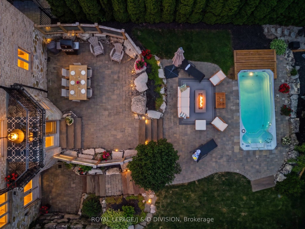 Photo of 17 Agar Crescent, Toronto, ON M9B 5A4 (MLS # W13492000)