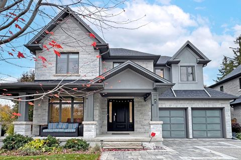 8 Parkway Avenue Markham ON L3P 2E8