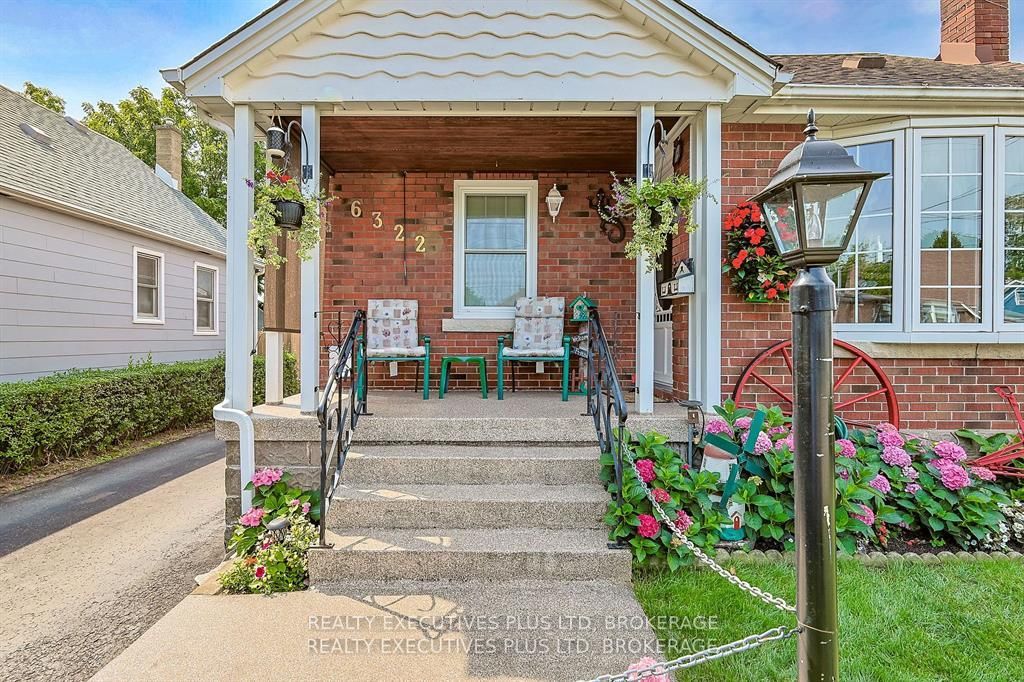 Photo of 6322 Monroe Street W, Niagara Falls, ON L2G 2G8 (MLS # X13059710)