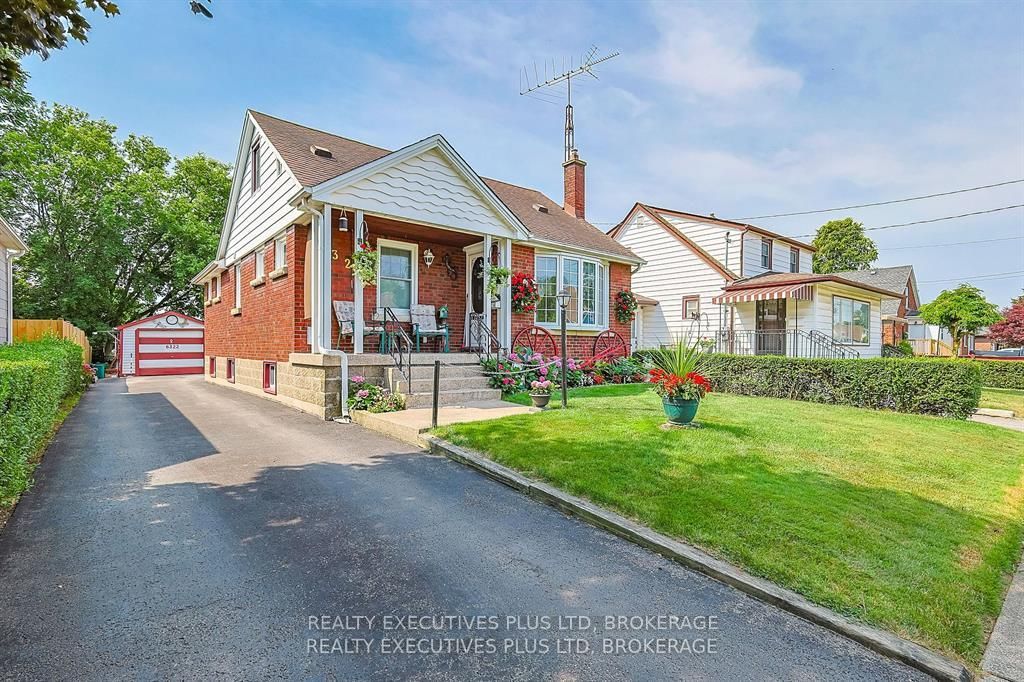 Photo of 6322 Monroe Street W, Niagara Falls, ON L2G 2G8 (MLS # X13059710)