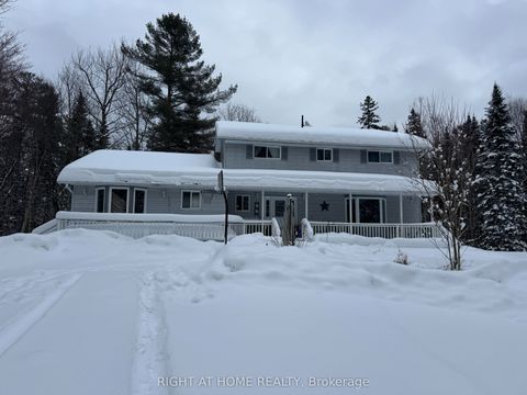 Property photo of 67 bridgedale crescent, huntsville, ON p0b 1l0