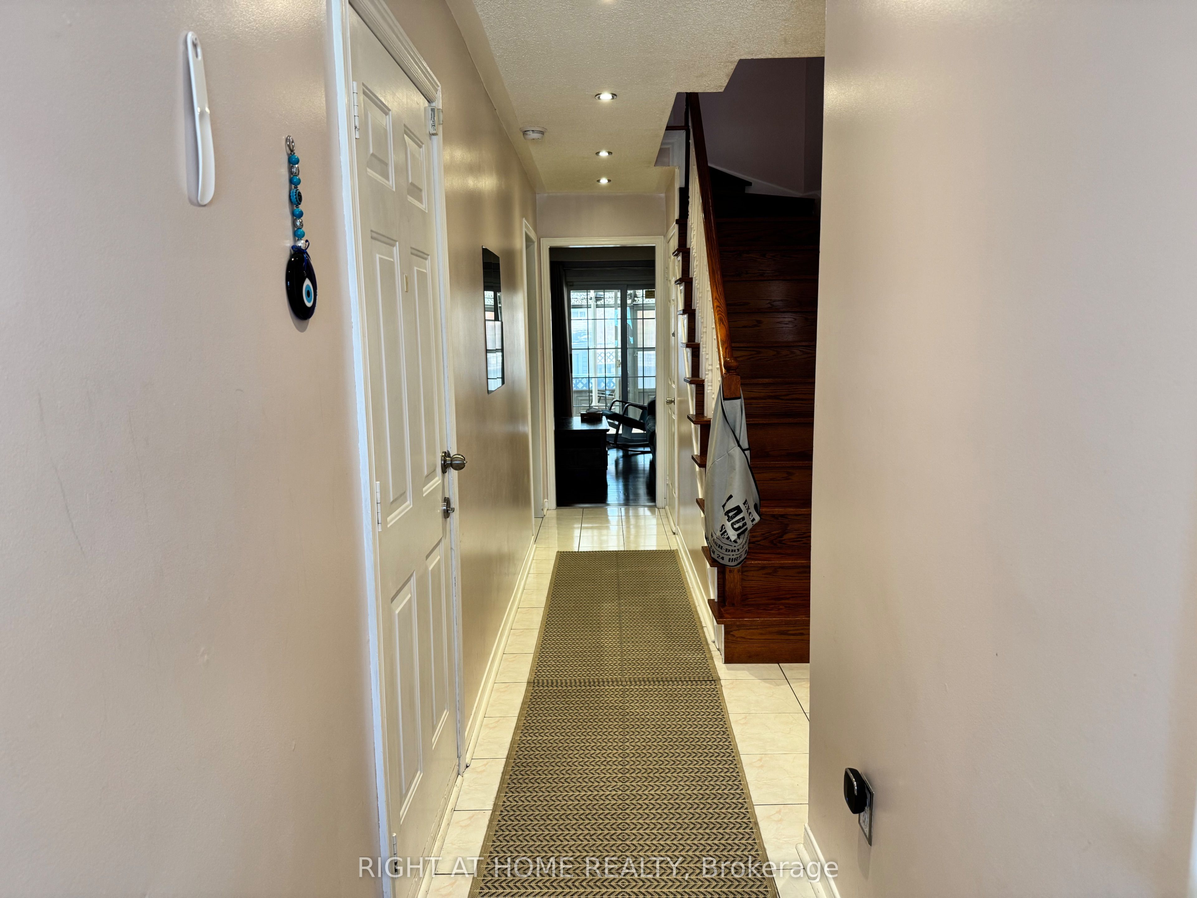 3843 Densbury Drive Upper
